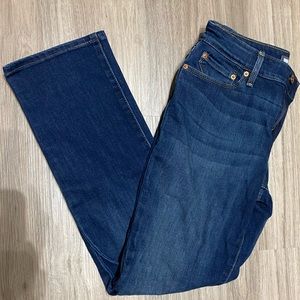 Women’s Levi’s straight leg jean
